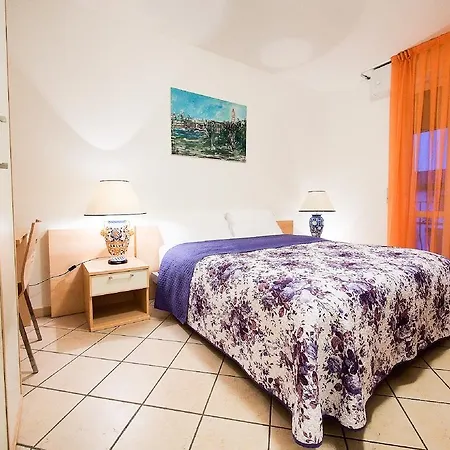 Degli Este Comacchio * קודיגורו