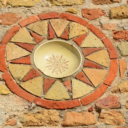 Degli Este Comacchio 코디고로